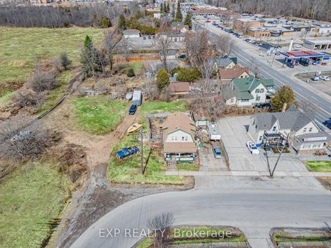 Photo 3 at 173&77 High Street, Sutton & Jackson's Point, Georgina