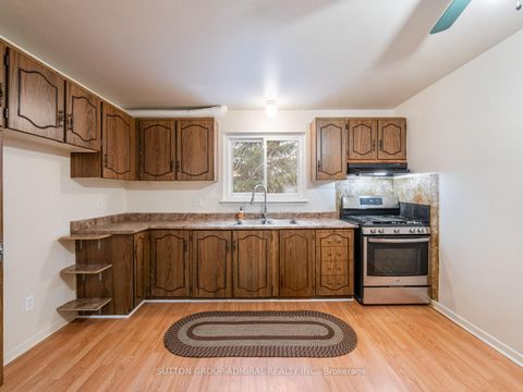 Photo 5 at 29 - 2 White Abbey Park, Maryvale, Toronto