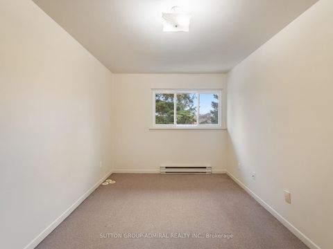 Photo 12 at 29 - 2 White Abbey Park, Maryvale, Toronto