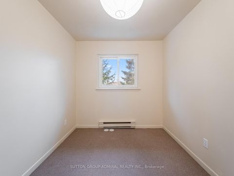 Photo 16 at 29 - 2 White Abbey Park, Maryvale, Toronto