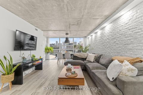 Photo 4 at 1603 - 705 King Street W, Niagara, Toronto