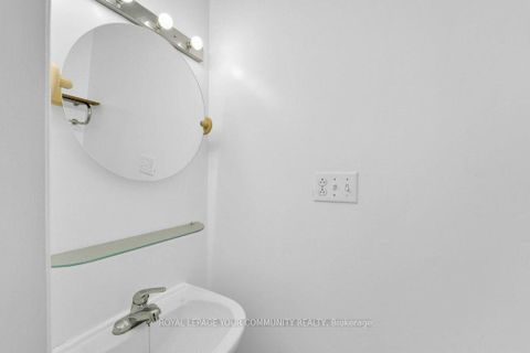 Photo 14 at 390 Davenport Road, Casa Loma, Toronto