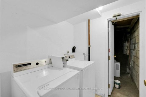 Photo 21 at 390 Davenport Road, Casa Loma, Toronto