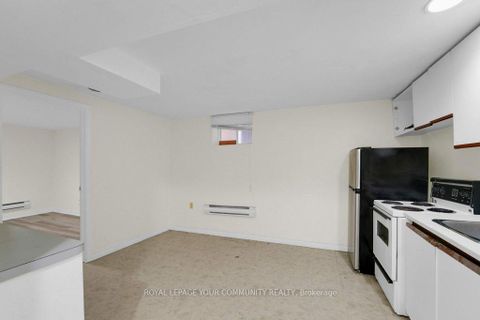 Photo 23 at 390 Davenport Road, Casa Loma, Toronto