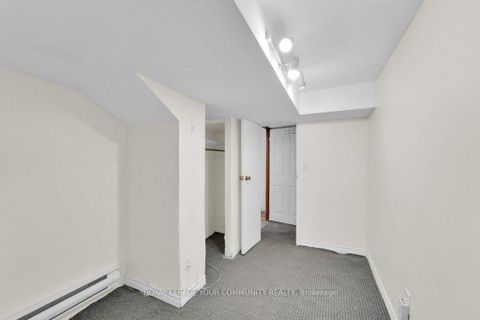 Photo 29 at 390 Davenport Road, Casa Loma, Toronto