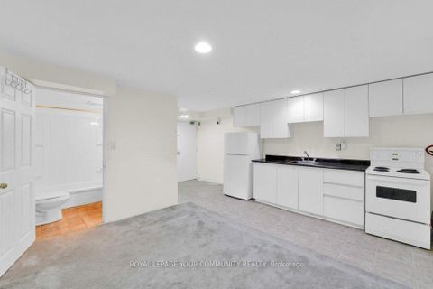 Photo 31 at 390 Davenport Road, Casa Loma, Toronto