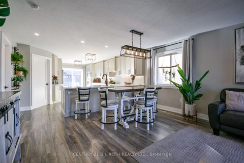 Photo 1 at 27 Claire Drive, Painswick South, Barrie