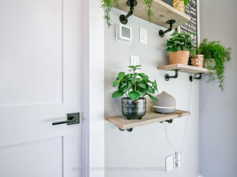 Photo 14 at 27 Claire Drive, Painswick South, Barrie