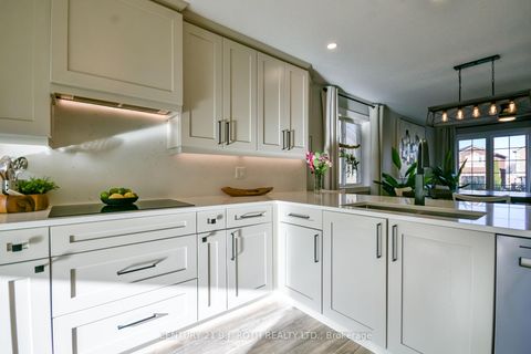 Photo 17 at 27 Claire Drive, Painswick South, Barrie