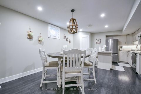 Photo 33 at 27 Claire Drive, Painswick South, Barrie