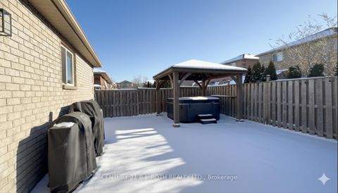 Photo 42 at 27 Claire Drive, Painswick South, Barrie