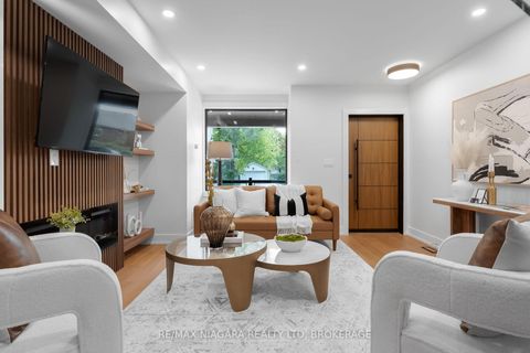 Photo 6 at 853 Sammon Avenue, Lumsden, Toronto