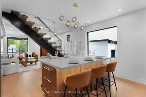 Photo 14 at 853 Sammon Avenue, Lumsden, Toronto