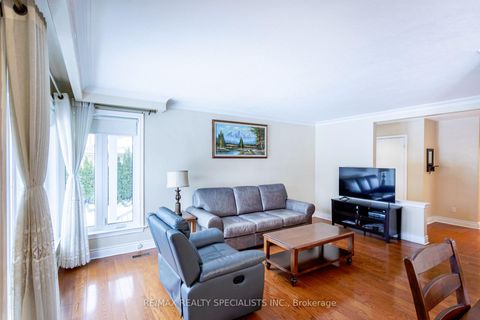 Photo 6 at 81 Acton Avenue, Bathurst Manor, Toronto