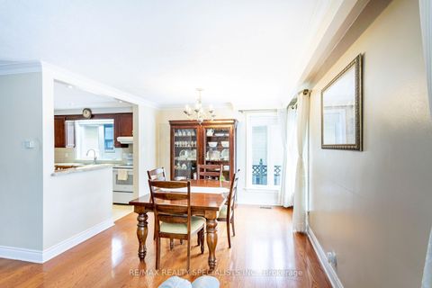 Photo 7 at 81 Acton Avenue, Bathurst Manor, Toronto