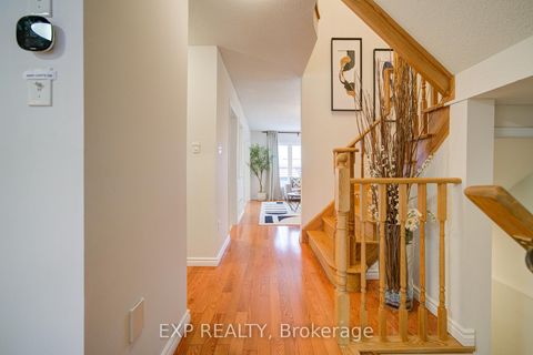 Photo 11 at 21 Westcliffe Crescent, Jefferson, Richmond Hill