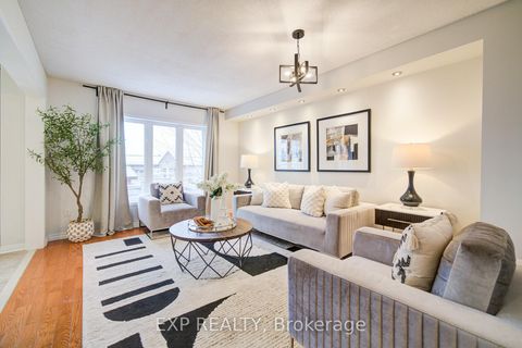 Photo 14 at 21 Westcliffe Crescent, Jefferson, Richmond Hill