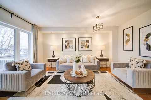 Photo 15 at 21 Westcliffe Crescent, Jefferson, Richmond Hill