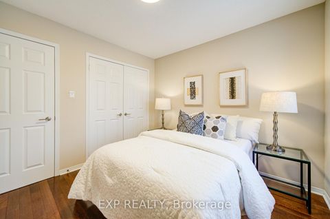 Photo 29 at 21 Westcliffe Crescent, Jefferson, Richmond Hill