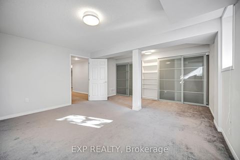 Photo 35 at 21 Westcliffe Crescent, Jefferson, Richmond Hill