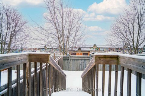 Photo 39 at 21 Westcliffe Crescent, Jefferson, Richmond Hill