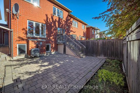 Photo 40 at 21 Westcliffe Crescent, Jefferson, Richmond Hill