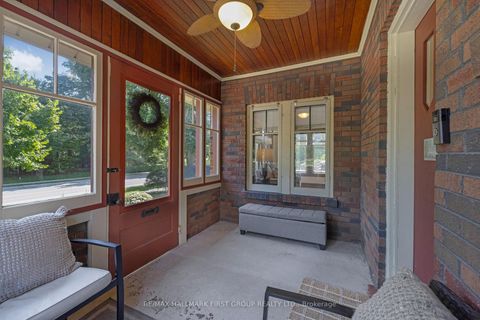 Photo 1 at 456 Mary Street N, O'Neill, Oshawa