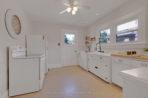 Photo 13 at 456 Mary Street N, O'Neill, Oshawa