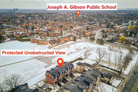 Photo 3 at 41 McConaghy Court, Maple, Vaughan