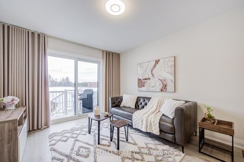 Photo 5 at 41 McConaghy Court, Maple, Vaughan