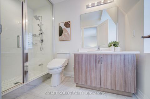 Photo 17 at 41 McConaghy Court, Maple, Vaughan