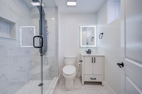 Photo 24 at 41 McConaghy Court, Maple, Vaughan