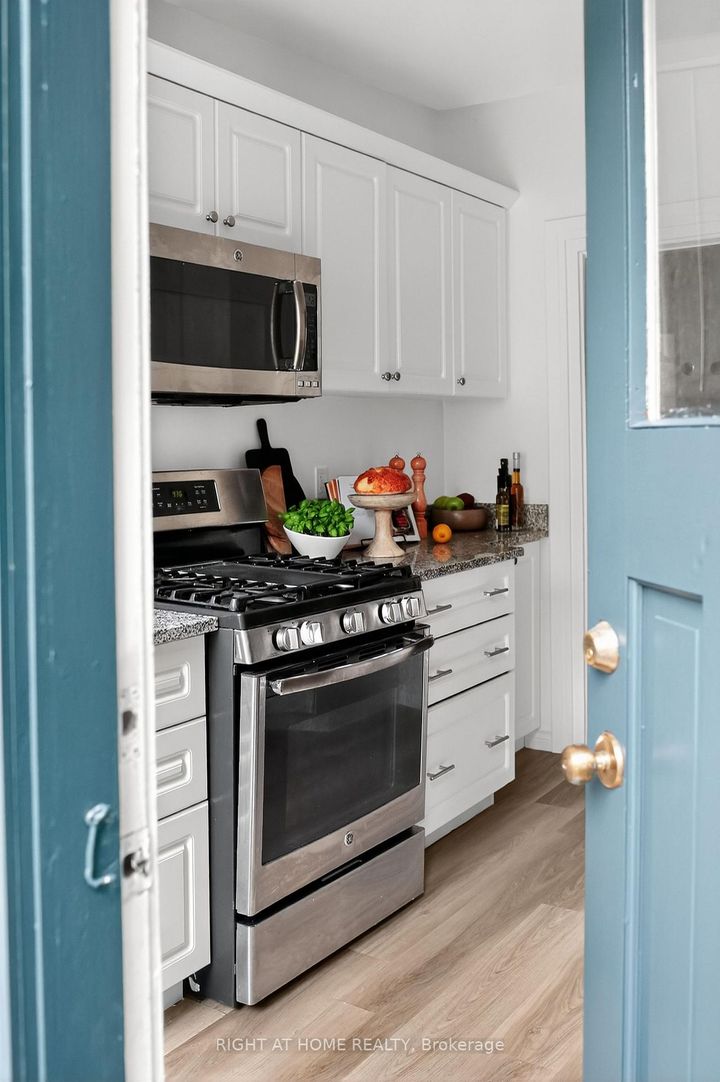 Photo 18 at 796 Kingston Road, Danforth, Toronto