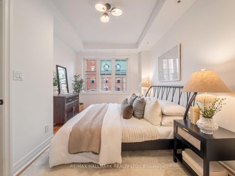 Photo 17 at 443D Queen Street E, Moss Park, Toronto