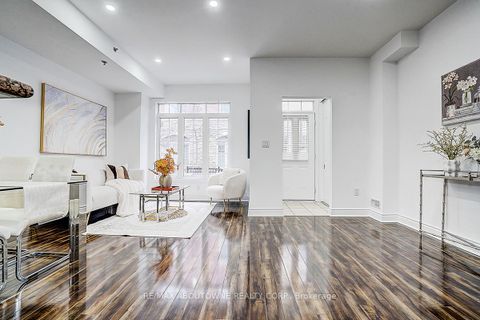 Photo 2 at 50 - 8 Brighton Place, Yorkhill, Vaughan