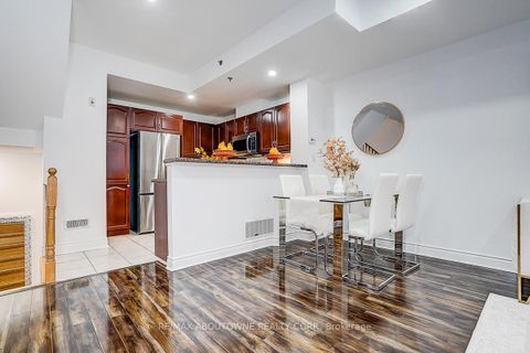 Photo 8 at 50 - 8 Brighton Place, Yorkhill, Vaughan