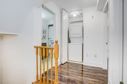 Photo 15 at 50 - 8 Brighton Place, Yorkhill, Vaughan