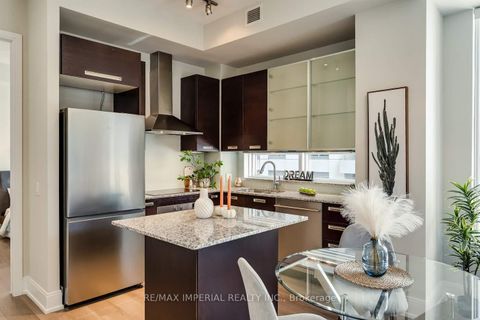 Photo 11 at 1101 - 21 Balmuto Street, Bay Street Corridor, Toronto