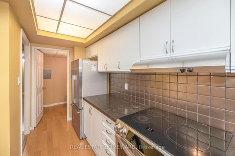 Photo 3 at 103 - 757 Victoria Pk Avenue, Oakridge, Toronto