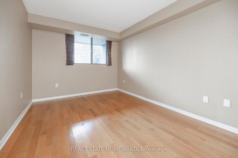 Photo 10 at 103 - 757 Victoria Pk Avenue, Oakridge, Toronto