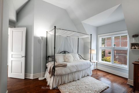 Photo 32 at 80 Kingsway Crescent, Kingsway South, Toronto