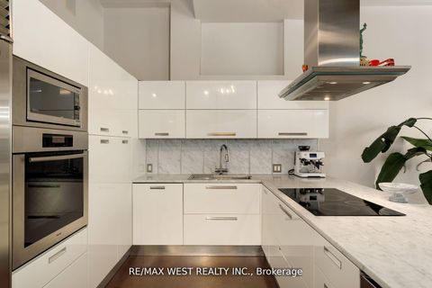 Photo 4 at 115 - 43 Hanna Avenue, Niagara, Toronto