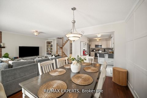 Photo 8 at 11 Penton Drive, West Bayfield, Barrie