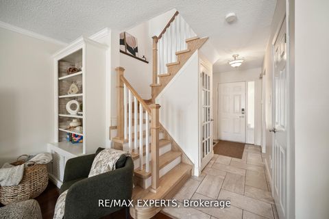 Photo 14 at 11 Penton Drive, West Bayfield, Barrie