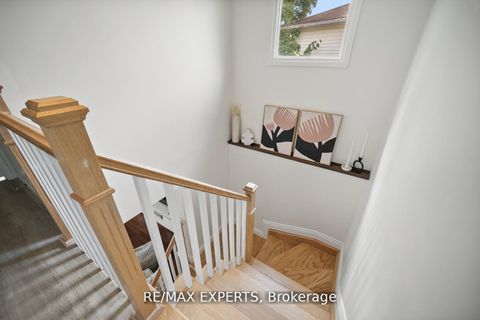 Photo 15 at 11 Penton Drive, West Bayfield, Barrie