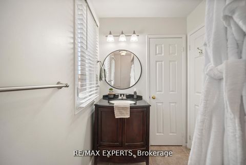 Photo 17 at 11 Penton Drive, West Bayfield, Barrie