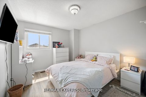 Photo 18 at 11 Penton Drive, West Bayfield, Barrie