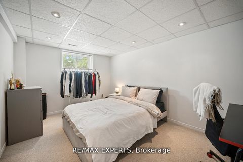 Photo 20 at 11 Penton Drive, West Bayfield, Barrie