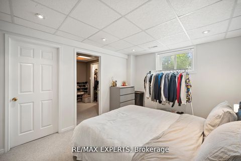 Photo 21 at 11 Penton Drive, West Bayfield, Barrie