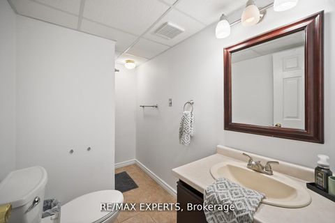 Photo 22 at 11 Penton Drive, West Bayfield, Barrie